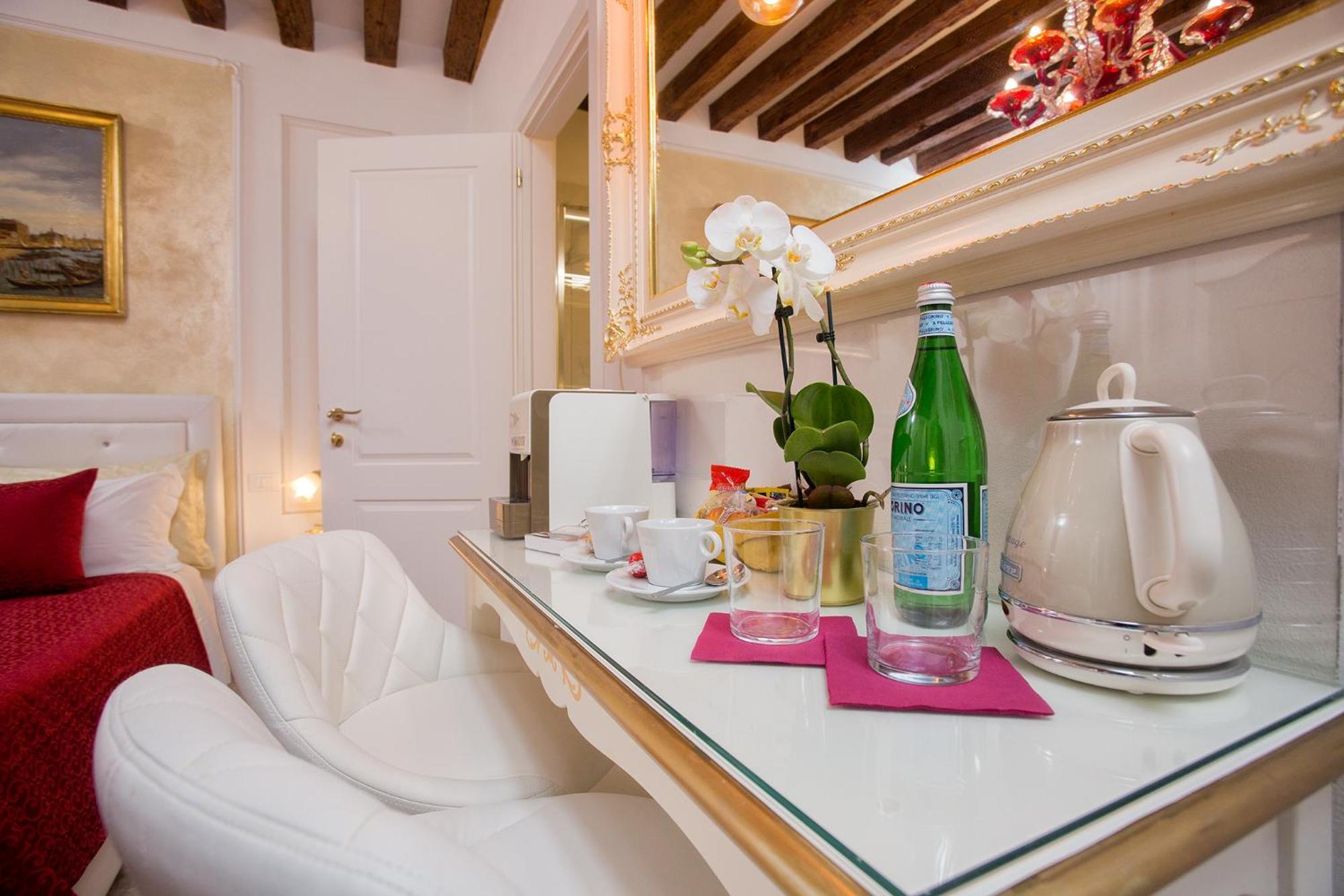 Capatron Hotell Venezia Eksteriør bilde