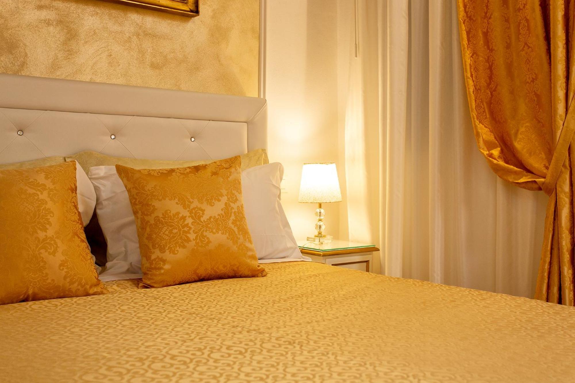 Capatron Hotell Venezia Eksteriør bilde
