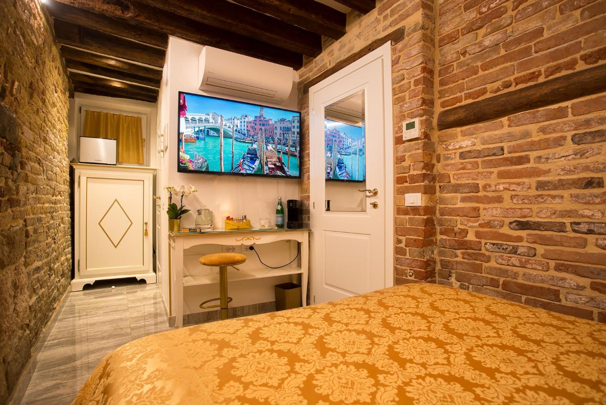 Capatron Hotell Venezia Eksteriør bilde