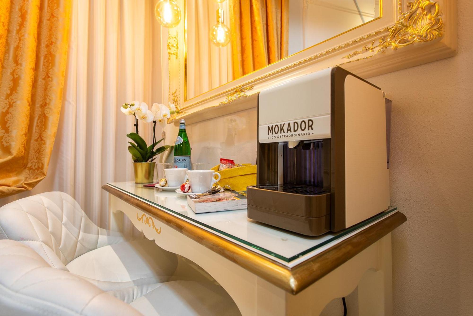 Capatron Hotell Venezia Eksteriør bilde
